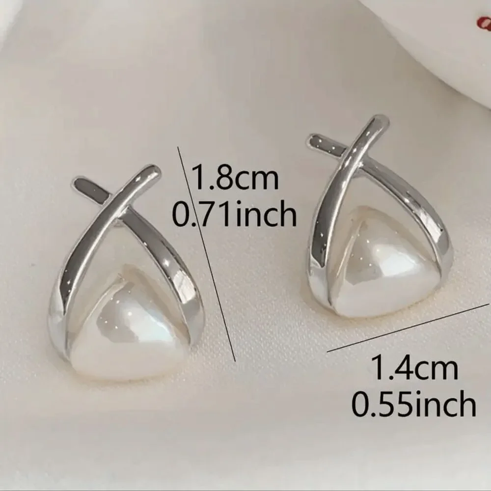 Pearl White Gold Triangle Geometric Stud Earrings